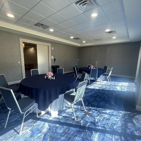 Hilton Dallas/Rockwall Lakefront Hotel Bagian luar foto