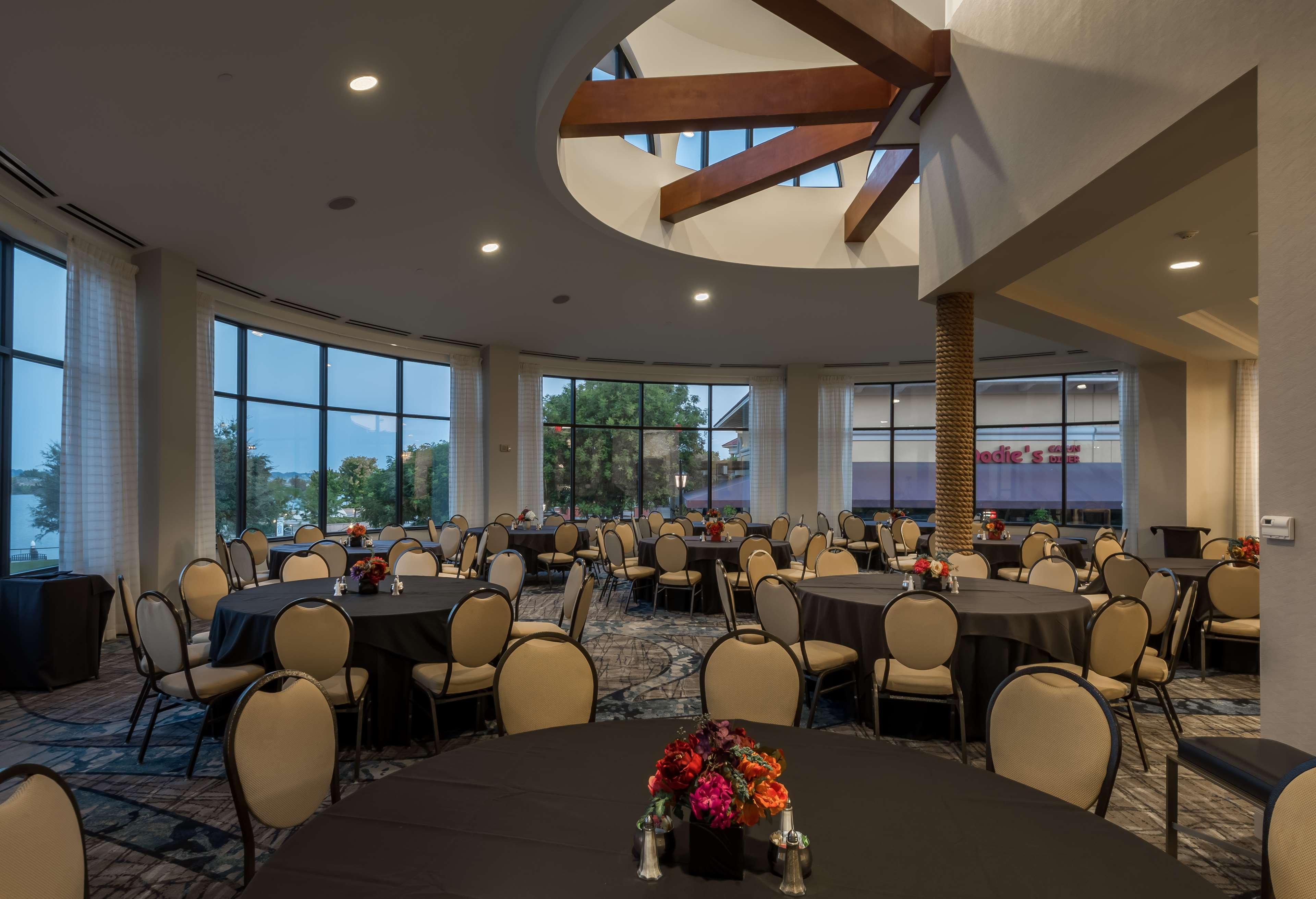Hilton Dallas/Rockwall Lakefront Hotel Bagian luar foto