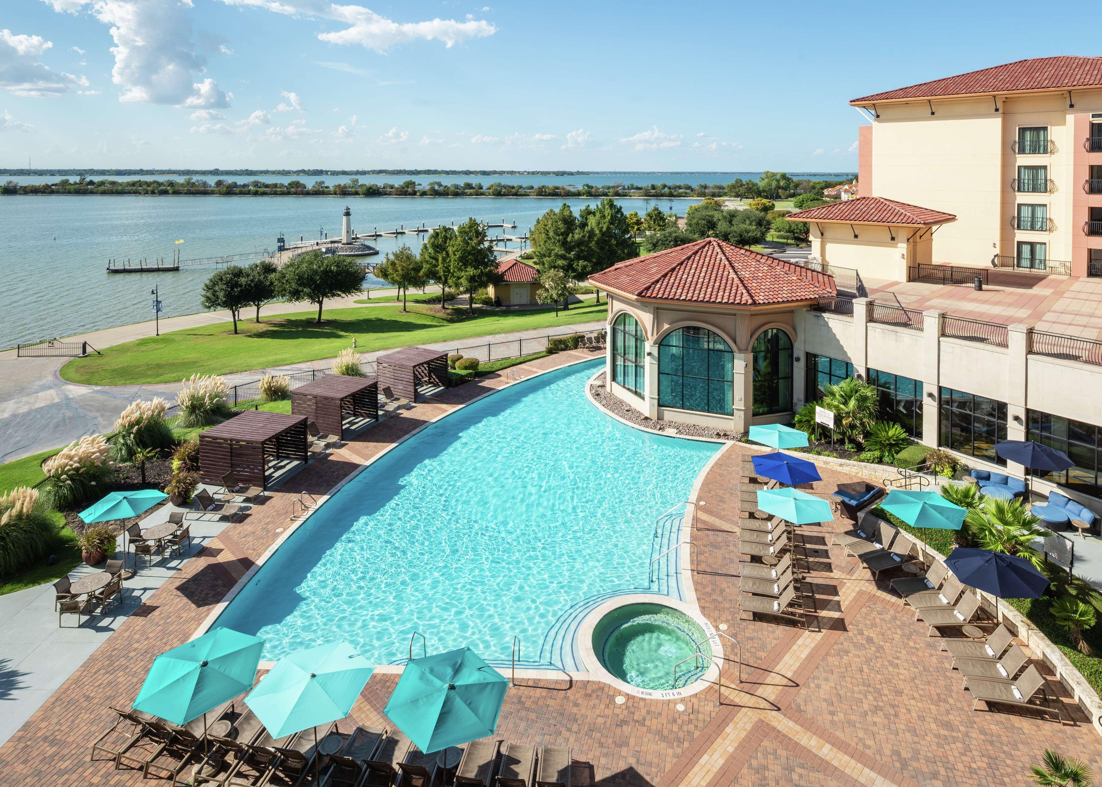 Hilton Dallas/Rockwall Lakefront Hotel Bagian luar foto