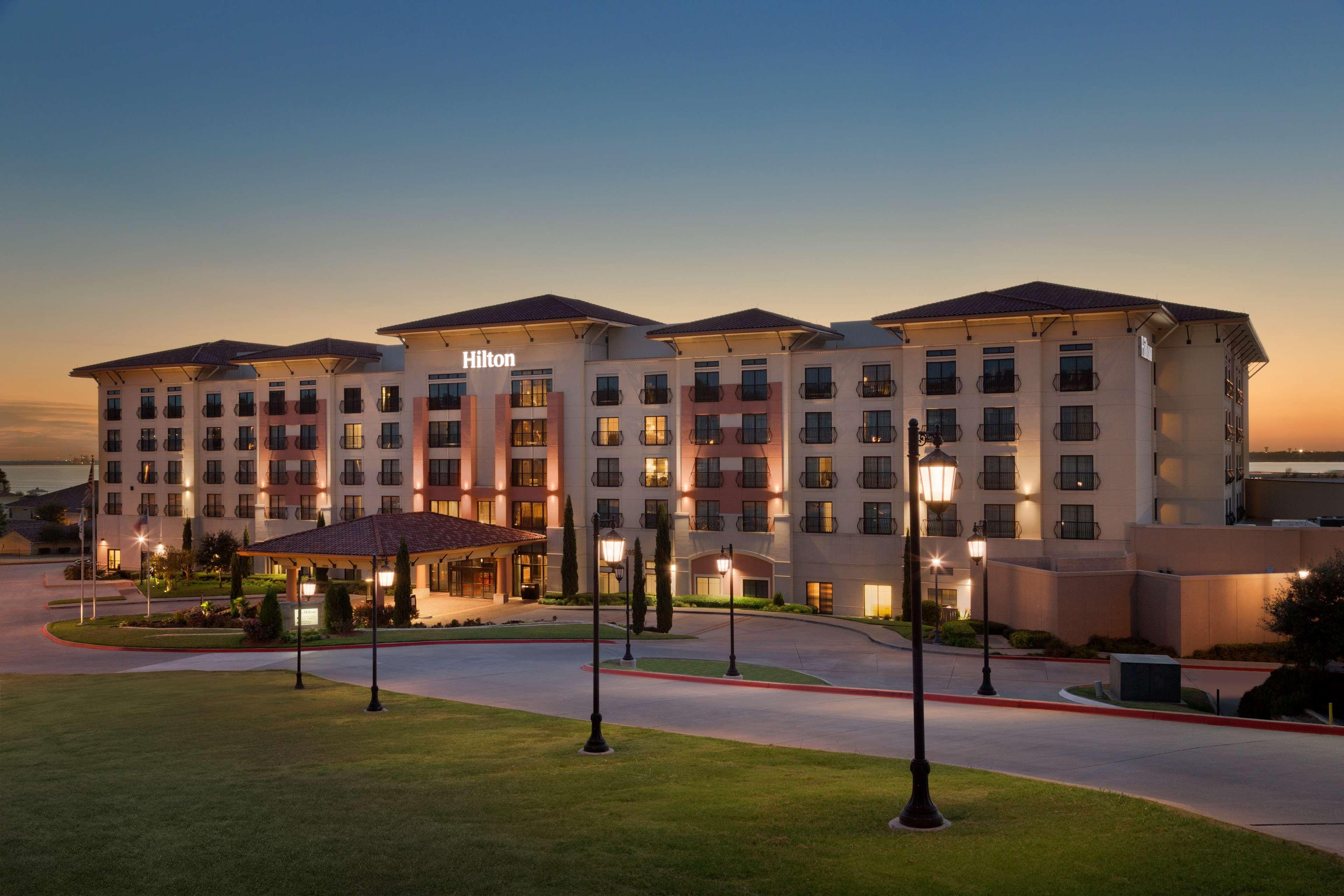 Hilton Dallas/Rockwall Lakefront Hotel Bagian luar foto