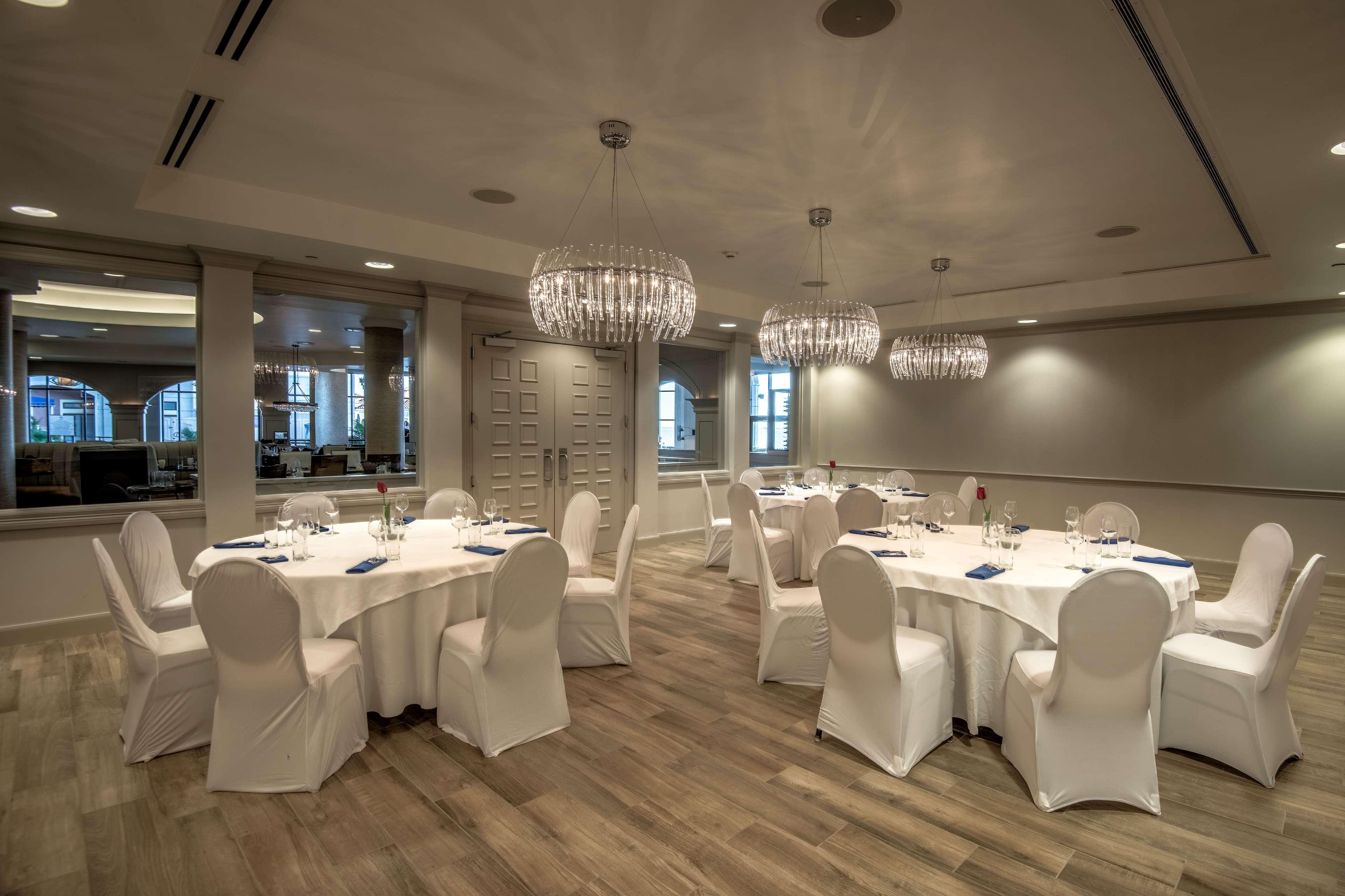 Hilton Dallas/Rockwall Lakefront Hotel Bagian luar foto