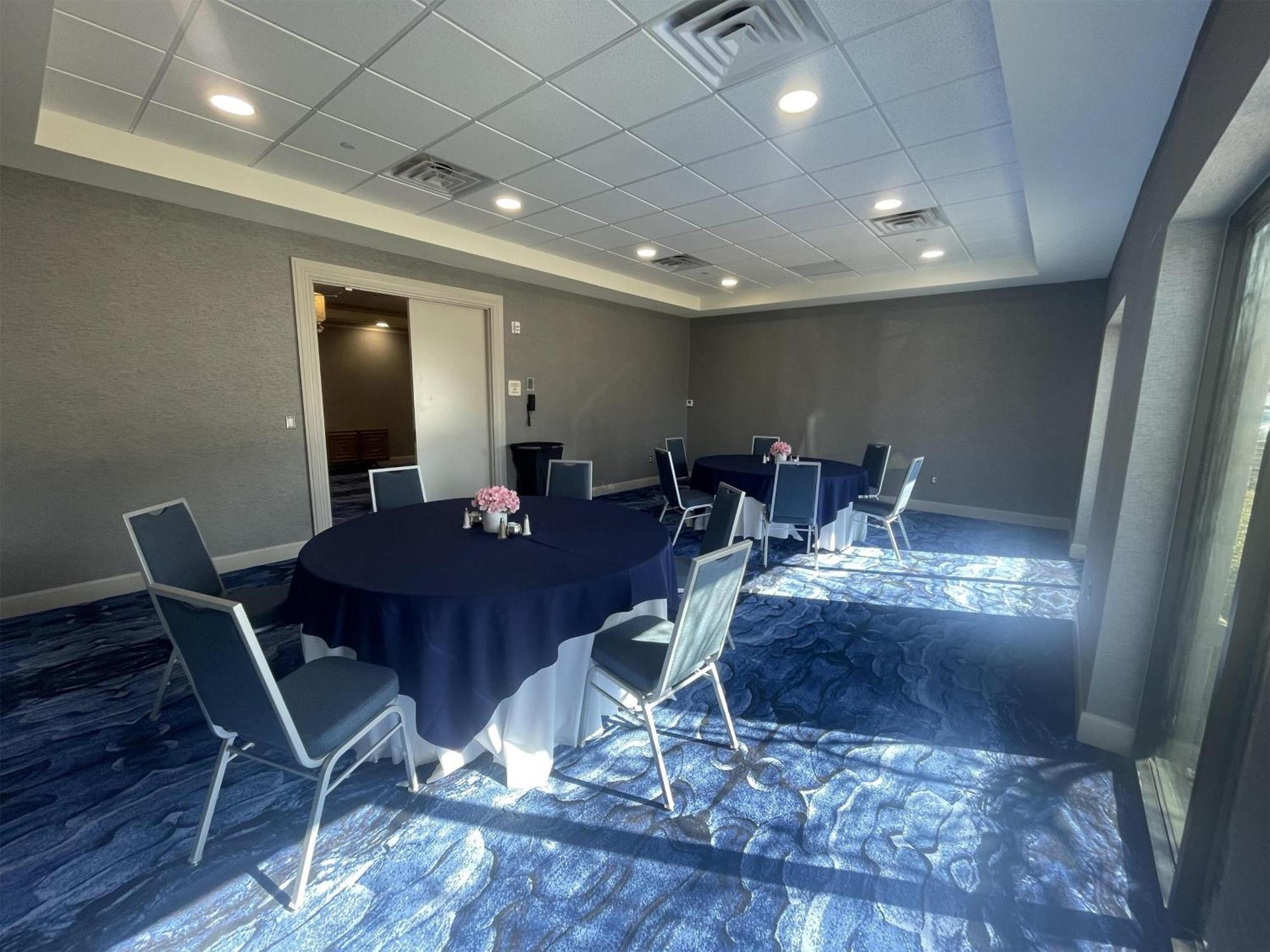 Hilton Dallas/Rockwall Lakefront Hotel Bagian luar foto